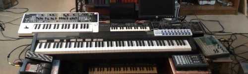electronic keyboard and mixing stations